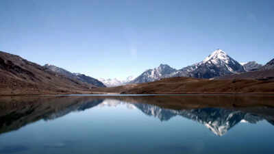 this-lake-in-himachal-pradesh-is-called-the-moon-lake-the-story-behind-a-natural-wonder-image-source.jpeg