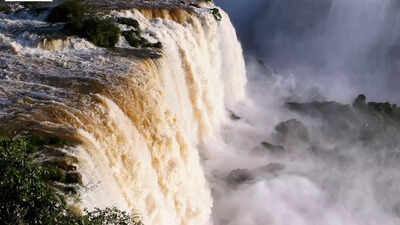 this-waterfall-is-called-the-smoke-that-thunders-and-the-reason-is-wild.jpg