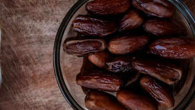 why-eating-just-2-dates-daily-in-winter-quietly-changes-how-your-body-feels.jpg