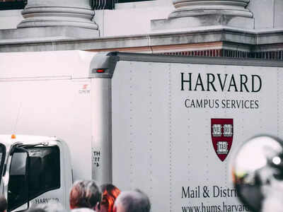 harvard-rolls-out-new-student-grants-after-closing-diversity-offices.jpg