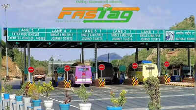 no-cash-at-highway-tolls-soon-fastag-upi-only-options.jpg
