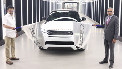 tata-motors-kicks-off-its-tamil-nadu-factory-with-this-range-rover-suv-details.jpg