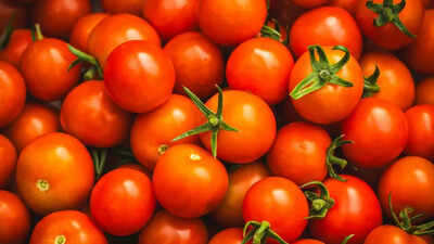 stop-washing-tomatoes-with-plain-water-use-this-trick-to-remove-pesticides.jpg