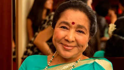 asha-bhosle-12.jpg