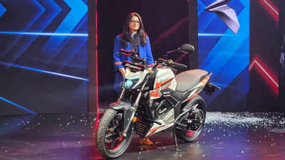 oben-rorr-evo-e-bike-launched-180-km-range-0-80-charge-in-90-mins.jpg