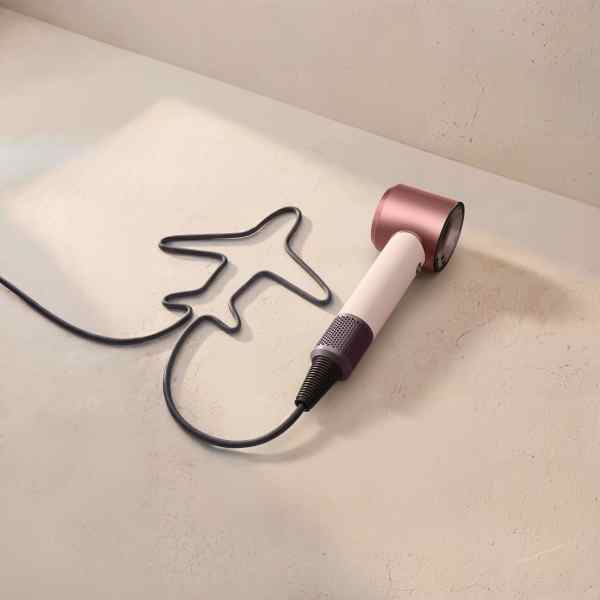 Dyson_Supersonic-Travel_6.jpg