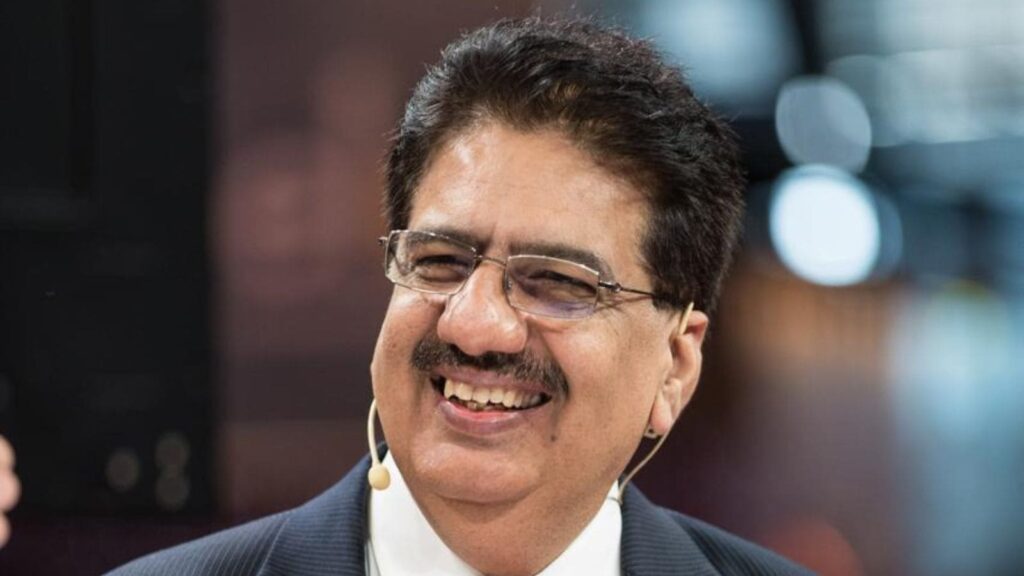 Vineet-Nayar.jpg