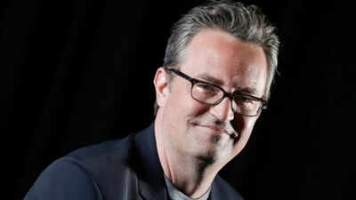 matthew-perrys-friends-scripts-batman-watch-and-other-personal-items-head-to-auction-for-addiction-r.jpeg