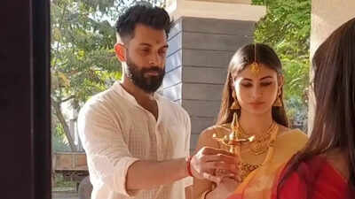 mounisurajwedding_1668840270_2974770253163966369_55549997532.jpg