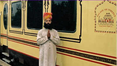 palace-on-wheels.jpg