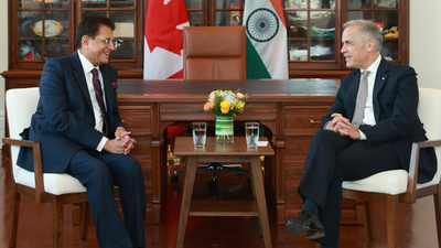 union-minister-piyush-goyal-with-canadian-pm-mark-j-carney.jpg