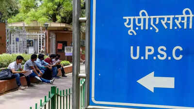 upsc-prelims-2026-tomorrow-strict-entry-rules-from-black-pens-to-id-checks-here-are-exam-day-rules-t.jpeg