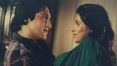 vinod-khanna-dimple-kapadia.jpg