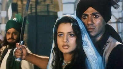 ameesha-patel.jpg