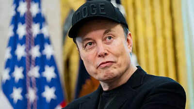 elon-musks-spacex-awards-1m-to-influencer-who-hopes-trump-was-_literally-hitler_.jpg