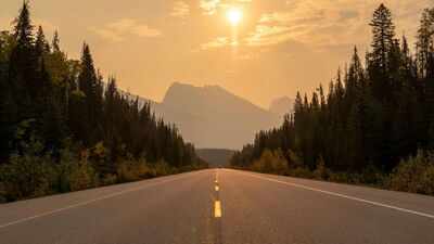 how-road-trips-can-help-you-disconnect-from-routine-and-improve-well-being-according-to-science.jpg