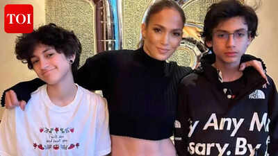 jennifer-lopezs-twins-get-into-all-colleges-they-applied-to-im-just-so-proud-of-them-because-they-di.jpeg