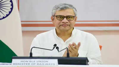 railway-minister-ashwini-vaishnaw-orders-recruitment-reforms-as-railways-fills-over-43000-posts.jpg