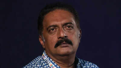 when-prakash-raj-mocked-dhurandhar-2-and-took-swipe-at-allu-arjun-mahesh-babu-and-jr-ntr-i-am-far-fr.jpeg