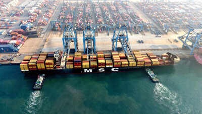 china39s-economy-grows-at-weakest-pace-in-three-years.jpg