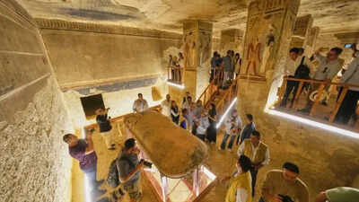 egypt-has-reopened-the-3400-year-old-tomb-of-amenhotep-iii-after-more-than-20-years-of-restoration-l.jpeg