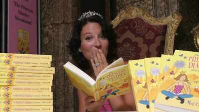 meg-cabot-image-wikipedia.jpg