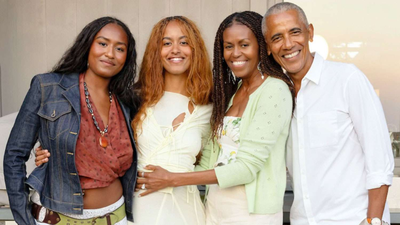michelle-obama-with-her-family-instagrambarack-obama.jpg