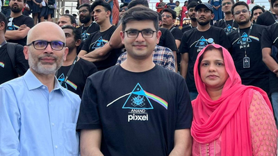 pixxel-co-founder-awais-ahmed-with-his-parents-image-courtesy-the-hindu.jpg