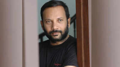 r-chezhiyan.jpg