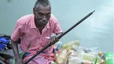 this-69-year-old-paralysed-man-cleaned-a-river-in-silence-until-a-young-photographer-noticed-him.jpg