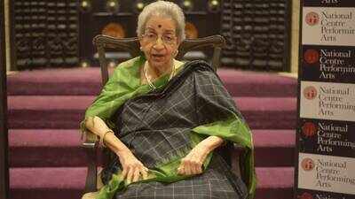 veteran-marathi-theatre-legend-vijaya-mehta-passes-away-at-91.jpg