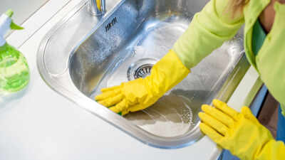 woman-cleaning-sink.jpg